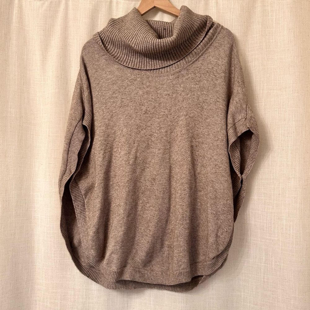 Sweater - Picture 2 of 7